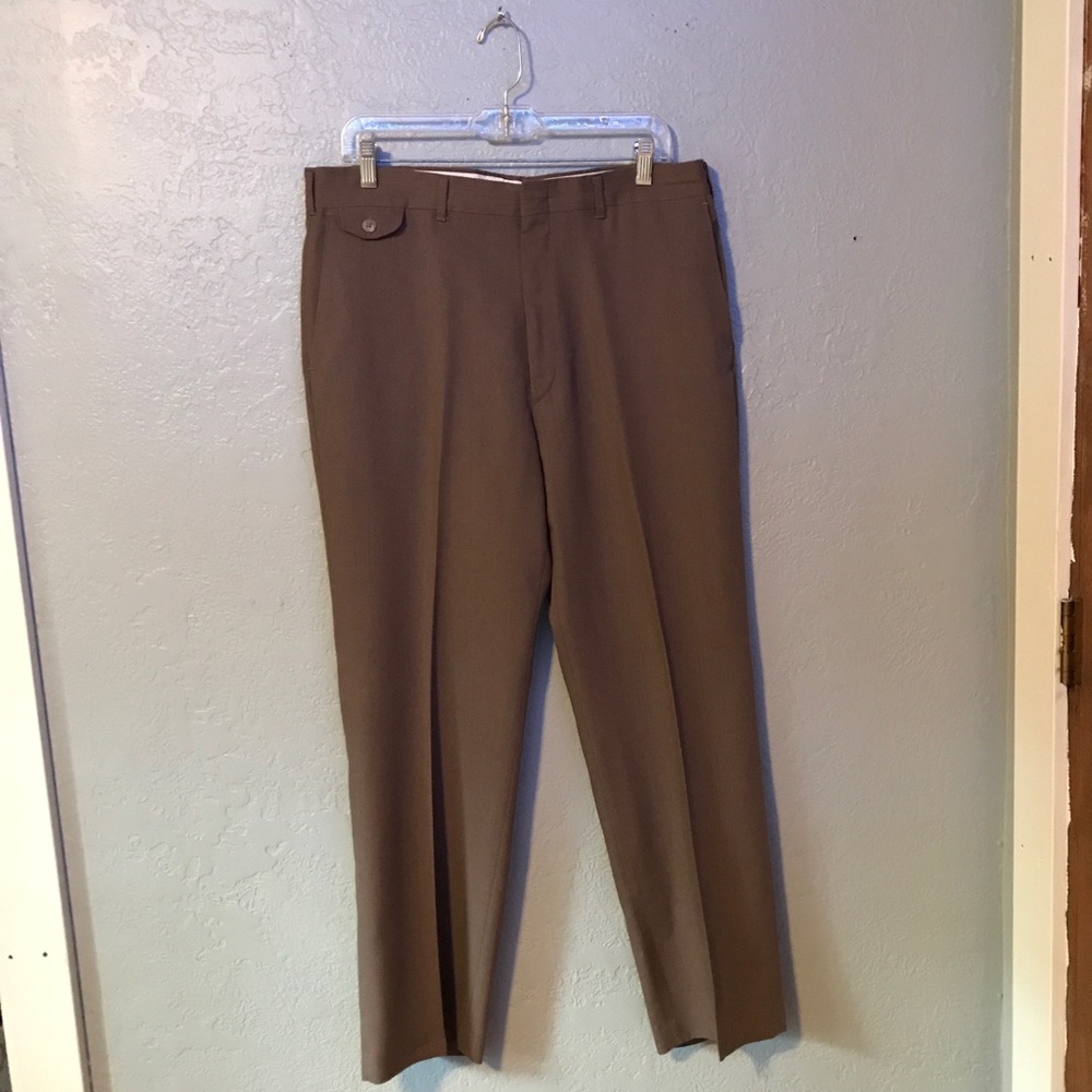 Gallery Men’s Brown Slacks